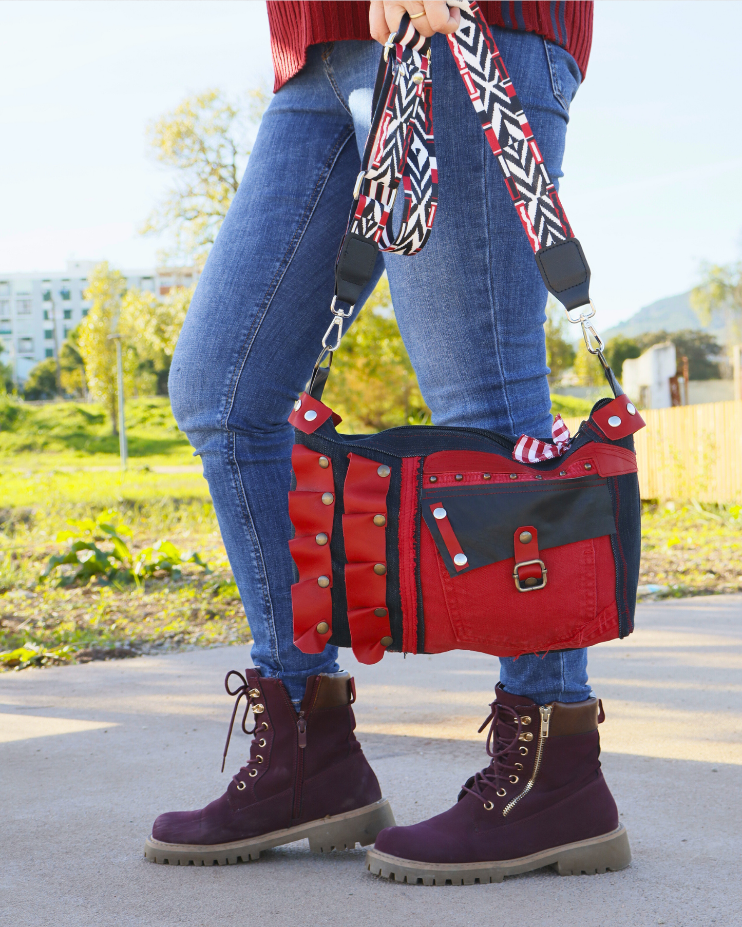 Bolsa a tiracolo vermelha leve | Exclusiva, feita à mão e sustentável